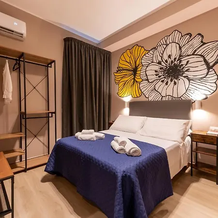 Astare -short Lets In Carrassi- *