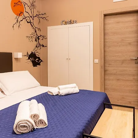 Astare -short Lets In Carrassi- * Bari