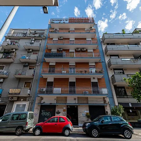 Astare -short Lets In Carrassi- Bari