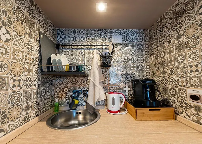 Astare Short Lets Carrassi